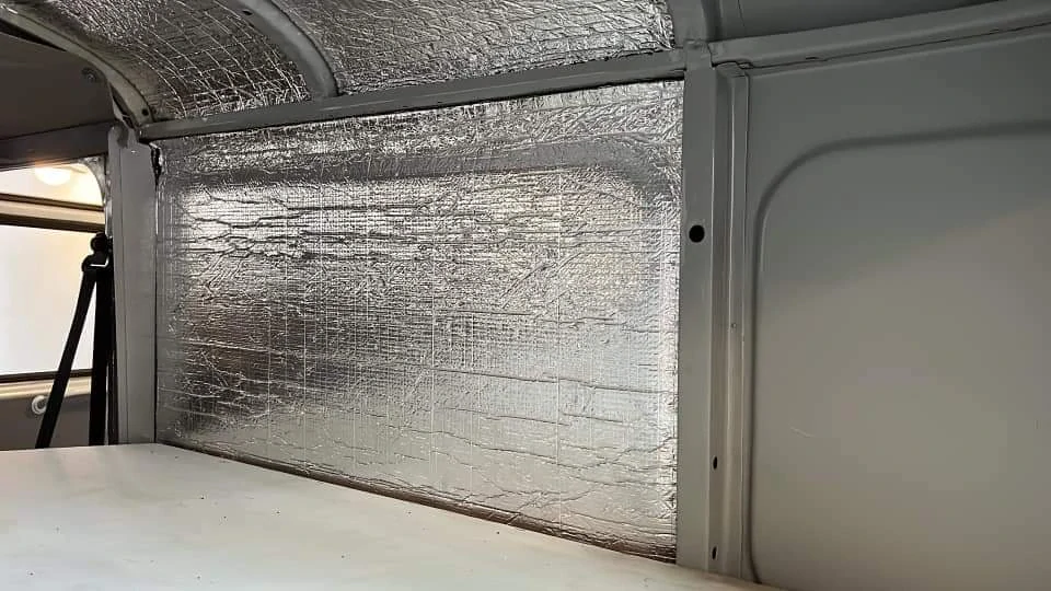 Protihluková tepelná izolace samolep s ALU fólií síla 10mm 100 x 100cm