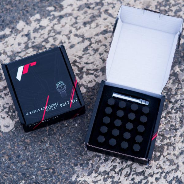 Sada kolových šroubů Japan Racing JB1 závit M12 x 1,5 - 28mm délka závitu - černé