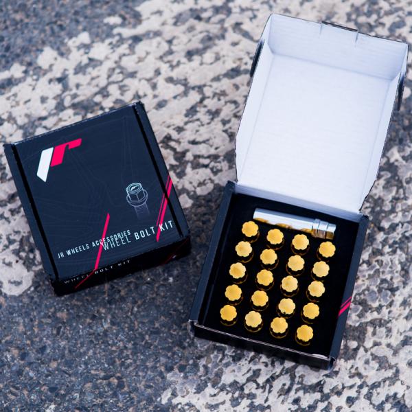 Sada kolových šroubů Japan Racing JB1 závit M12 x 1,5 - 28mm délka závitu - zlaté
