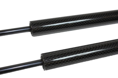 Karbonové vzpěry kapoty Jap Parts VW Golf 5 vč. modelu Plus (05-09)
