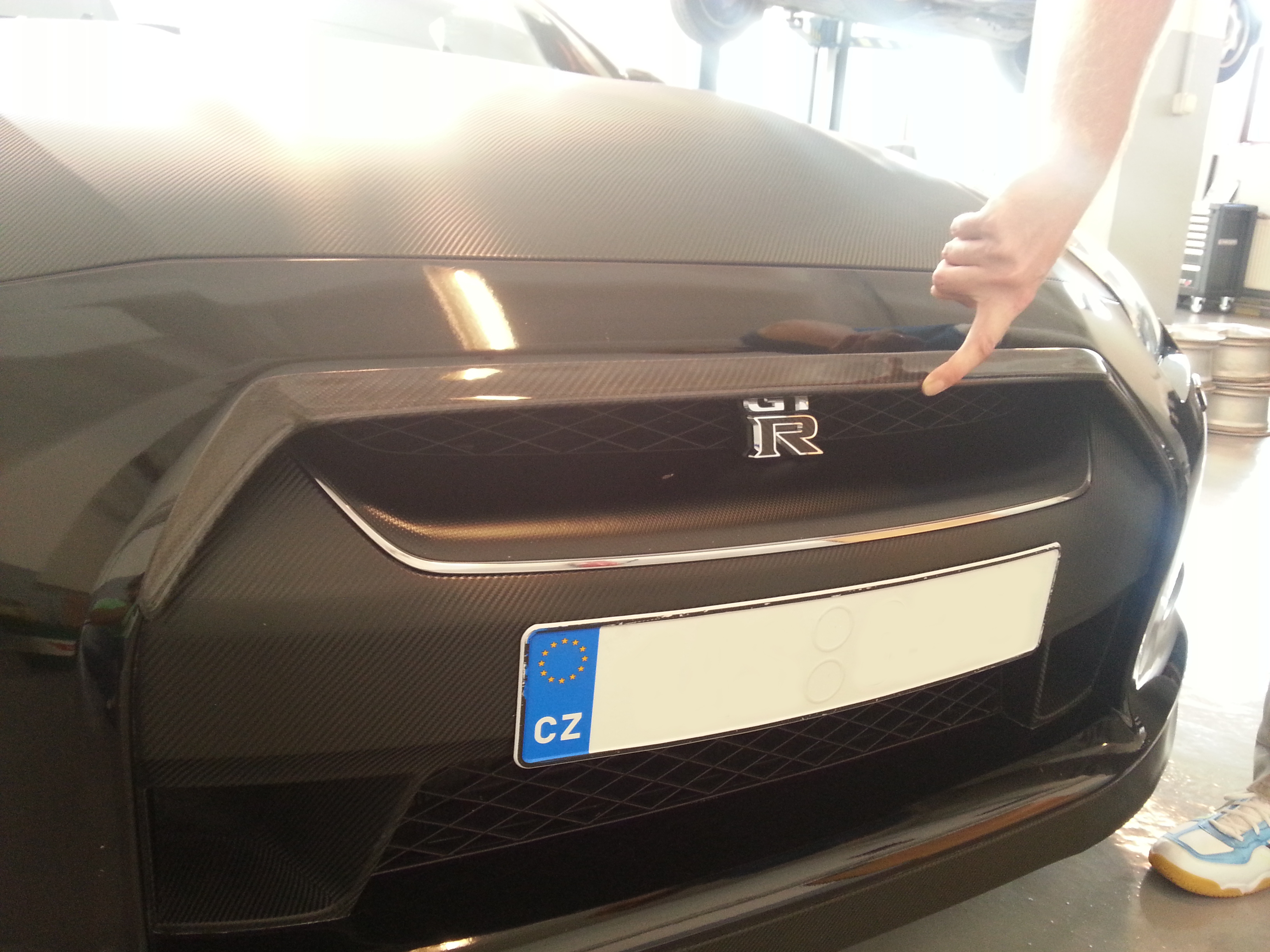 Prodloužení přední masky Japspeed Nissan GT-R R35