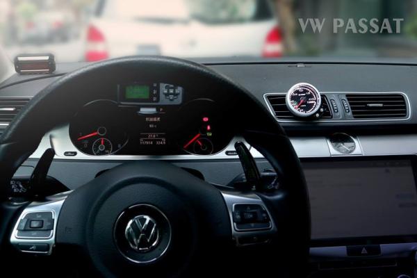 Držák budíku do ventilace VW Passat 3C B7 (10-14) - 1x budík 52mm