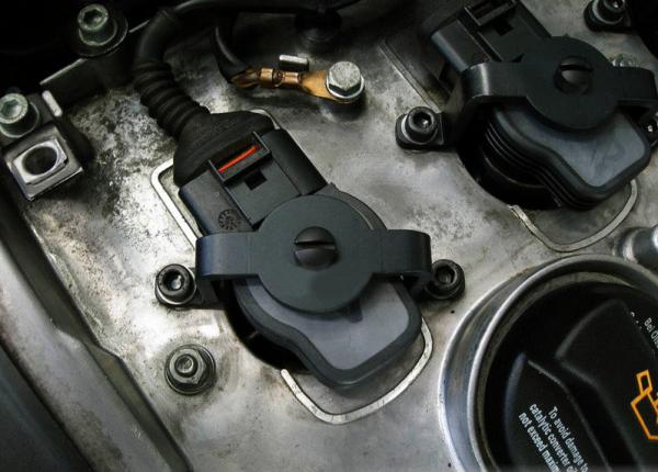 Zajištovací držáky pro zapalovací moduly ProRacing VAG 1.8T 150-225PS