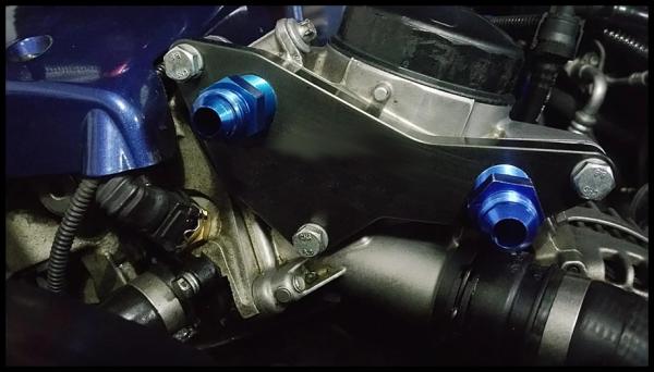 Adaptér pro montáž olejového chladiče a odstranění termostatu ProRacing BMW E82 / E88 135i / E90 / E91 / E92 / E93 335i / E60 / E61 535i / F01 / F02 740i / X6 E71 / Z4 E89 35i N54/N55 - D-10 (AN10)