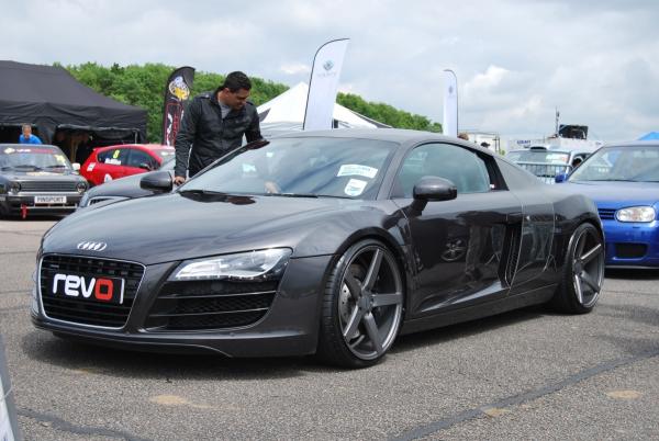 Úprava řídící jedntoky REVO Technik Stage 1 pro Audi R8 5.2 V10 FSI 525PS (09-15)