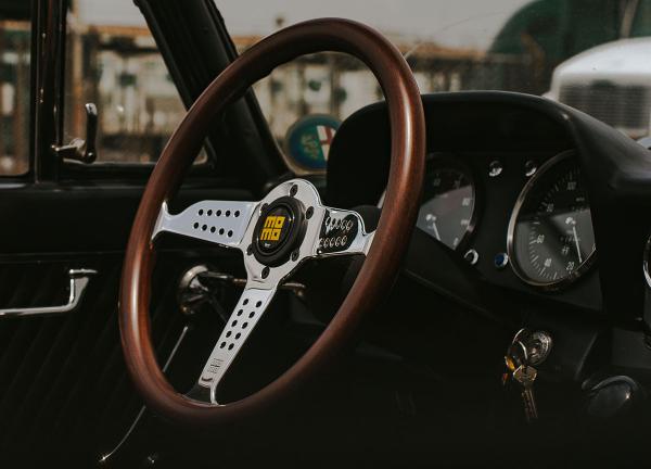 Volant Momo Heritage Line Super Grand Prix 350mm - dřevěný