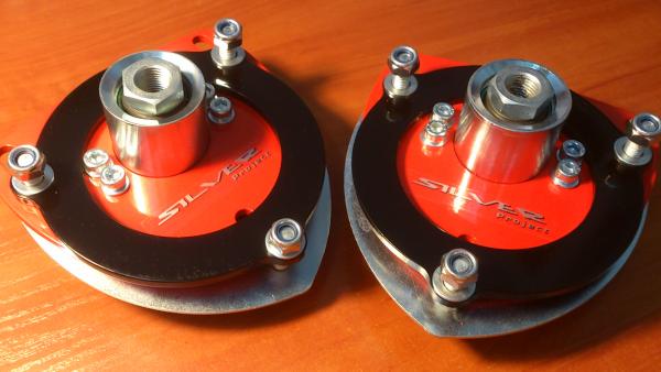 Přední horní uložení tlumičů (Pillowball Top Mounts) Silver Project VW Polo 9N / VW Fox 5Z1/5Z3