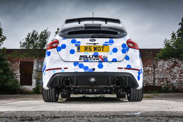 Catback výfuk Milltek Ford Focus Mk3 RS 2.3T EcoBoost 5-dv. Hatchback (16-) - verze bez rezonátoru - koncovky leštěné