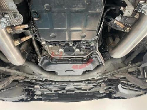 Laděné svody s náhradami katalyzátorů TurboWorks Mercedes C-Klasse W204 C63 AMG 6.2/6.3 V8 M156 (08-15)