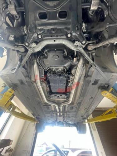 Laděné svody s náhradami katalyzátorů TurboWorks Mercedes C-Klasse W204 C63 AMG 6.2/6.3 V8 M156 (08-15)