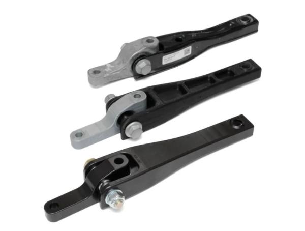 Reakční vzpěra ProRacing Audi A3 / S3 8V/8V.5 2.0 TFSI/TDI MQB (12-20) - manuál/6-st. DSG.