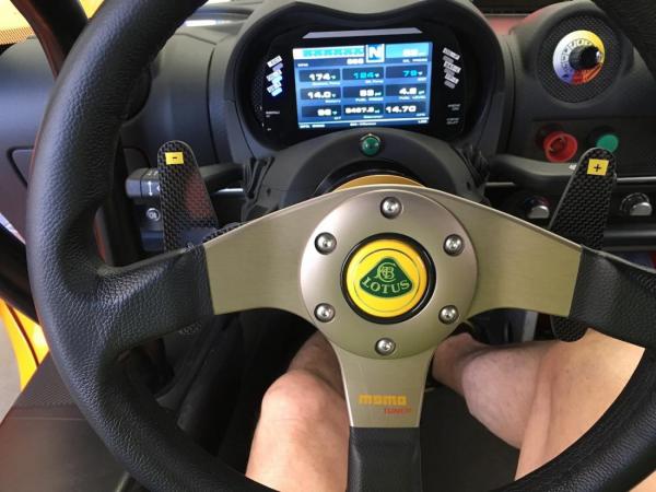 Volant Momo Tuner 320mm - černý/antracit - kůže (homologace)