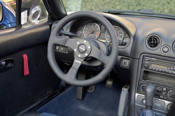 Volant Momo Competition 350mm - černý/černý - kůže (homologace)