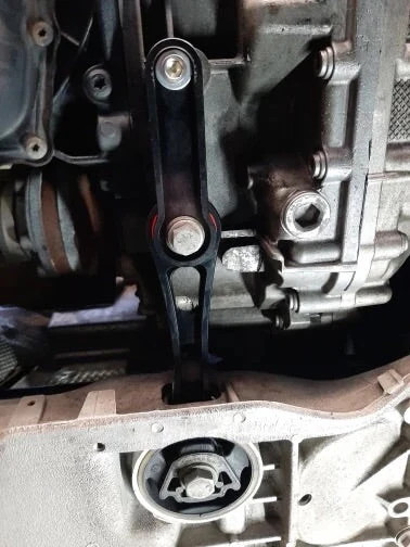 Reakční vzpěra ProRacing VW Beetle / Eos / Passat / Tiguan TFSi/TSi/TDi (09-)