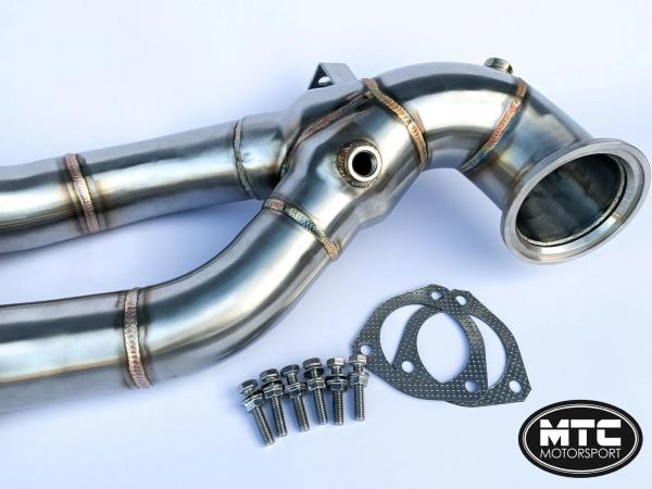 Downpipe s náhradou katalyzátoru MTC Motorsport Audi RS3 8V / TT RS 8S 2.5 TFSI (17-)