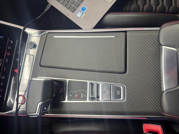 Kryt středové konzole Audi A6 / A7 / RS6 / RS7 C8 (20-) - matný karbon 4K1863 969C + 4K1864365C