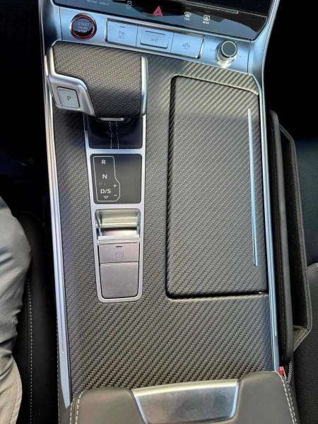 Kryt středové konzole Audi A6 / A7 / RS6 / RS7 C8 (20-) - matný karbon 4K1863 969C + 4K1864365C