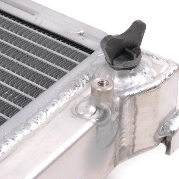 Hlinikový závodní chladič Jap Parts BMW E89 Z4 28i/35 (09-12) / E84 X1 28i/28ix/35ix N54/N55 (09-12)