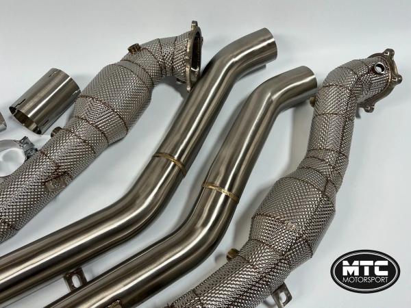 Downpipes se sportovními katalyzátory a středové díly MTC Motorsport Audi S6 / S7 C7 4G / S8 D4 4.0 TFSI V8 (12-19)