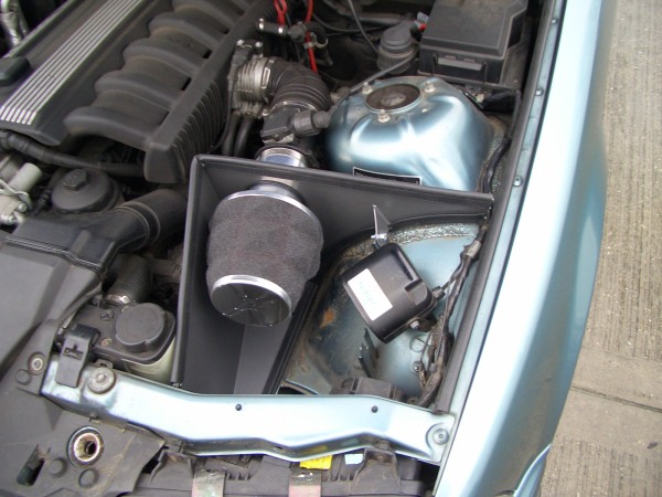 Sportovní kit sání Pipercross na BMW E36 328i (01/95-10/99)