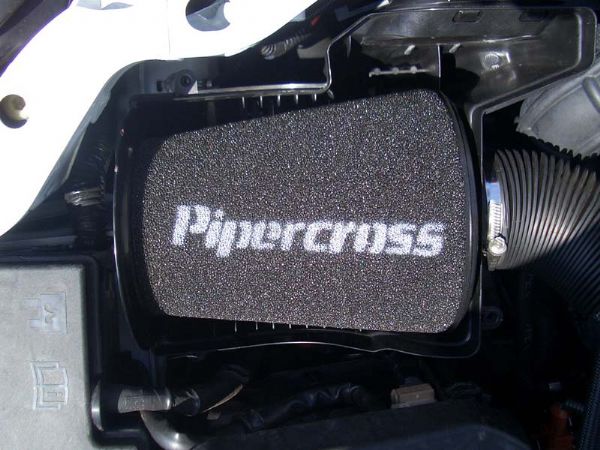 Sportovní vzduchový filtr (vložka filtru) Pipercross na Volvo C30 2.0 (06/07-)