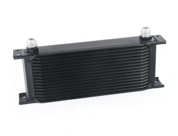 Olejový chladič kit 19 šachet FTP Motorsport na BMW E82 / E88 135i N54/N55 (10-13)