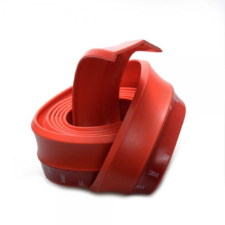 Univerzální pružný lip / spoiler - červený - délka 2,5m