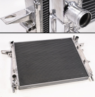 Hlinikový závodní chladič Jap Parts Land Rover Discovery 2.7 TDV6 / V6 TDi (04-09)