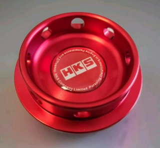 Víčko oleje HKS červené - modely Toyota