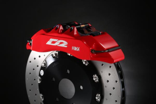 Přední brzdový kit D2 Racing pro Subaru Impreza STi (01-17), 6-pístkové brzdiče, plovoucí kotouče 356x32mm