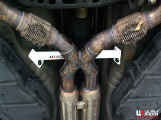 Rozpěrná tyč Ultra Racing Nissan 350Z Z33 (02-08) - středová spodní výztuha